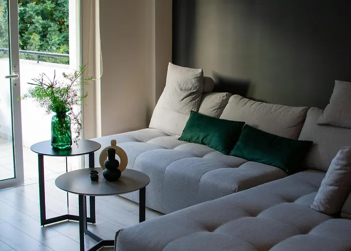 His&Hers Luxury Apartment