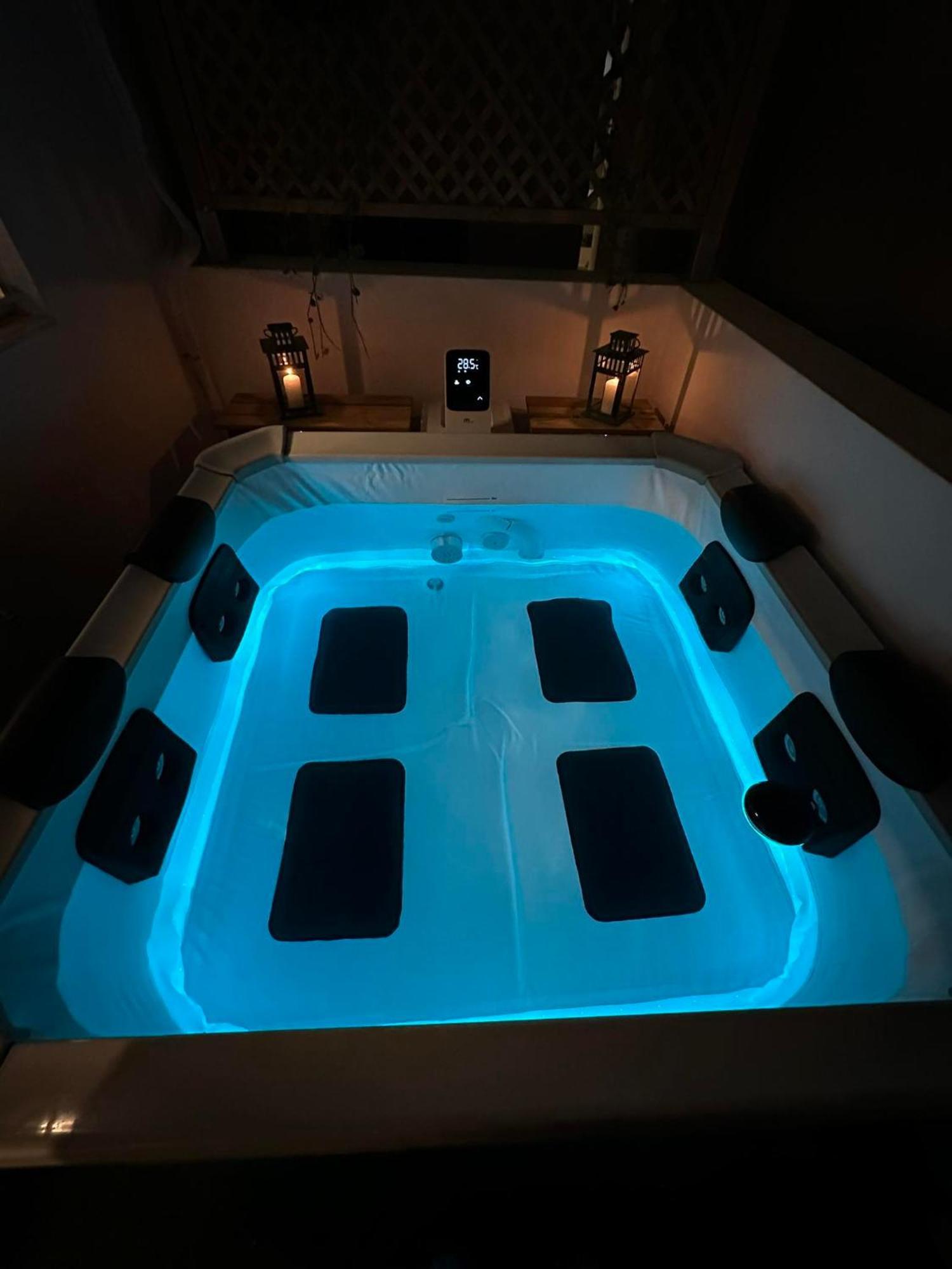 His&hers Luxury * Athens